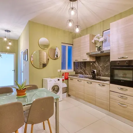 Spacious 1br With Wifi In The Centre Of By 360 Estates Appartement Gzira