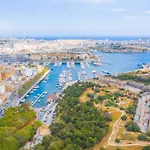 Spacious 1br With Wifi In The Centre Of By 360 Estates