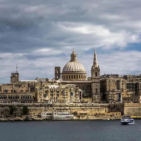 Spacious 1br With Wifi In The Centre Of By 360 Estates Gzira