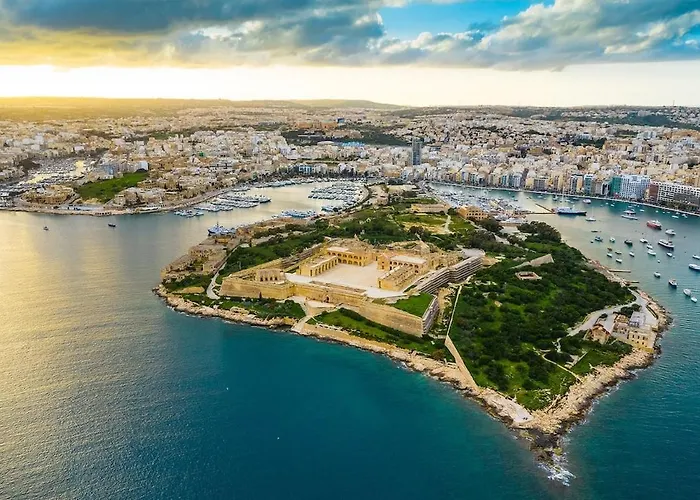 Spacious 1br With Wifi In The Centre Of By 360 Estates Gzira